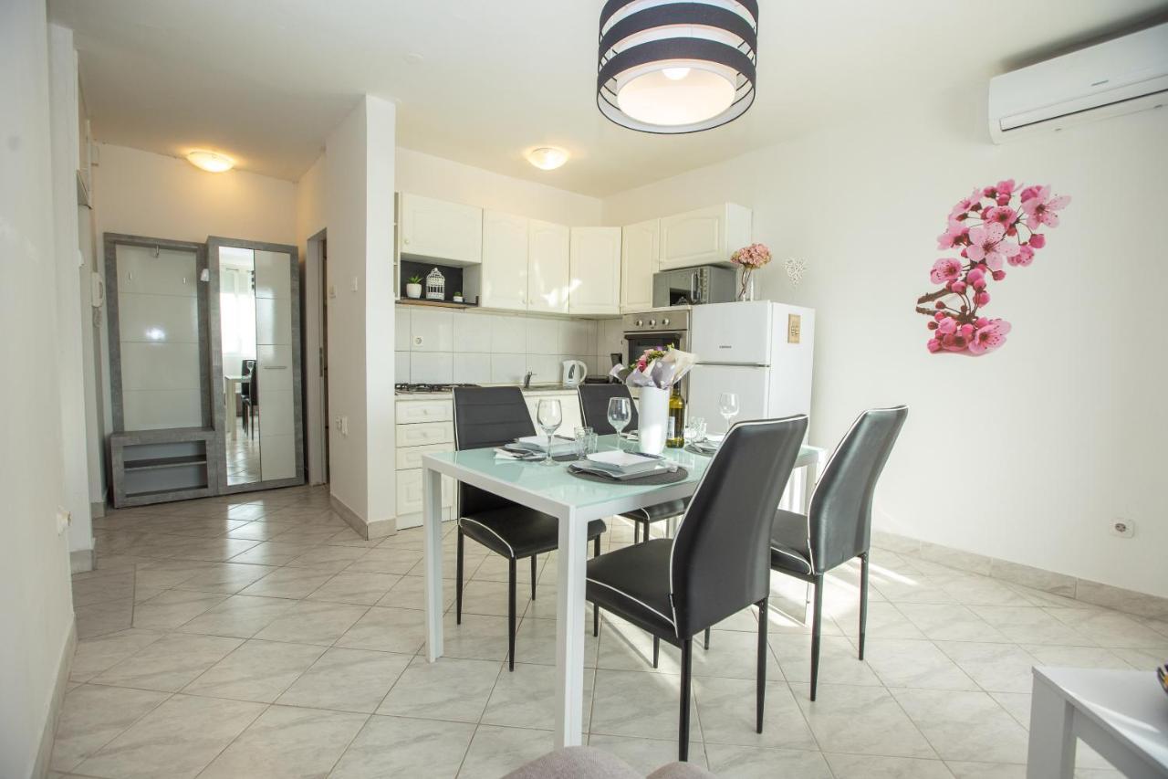 Andrija & Luce Apartament *